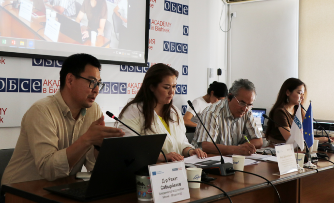 Experts and Policy Makers Discuss Climate Change in Central Asia: Science and Policy